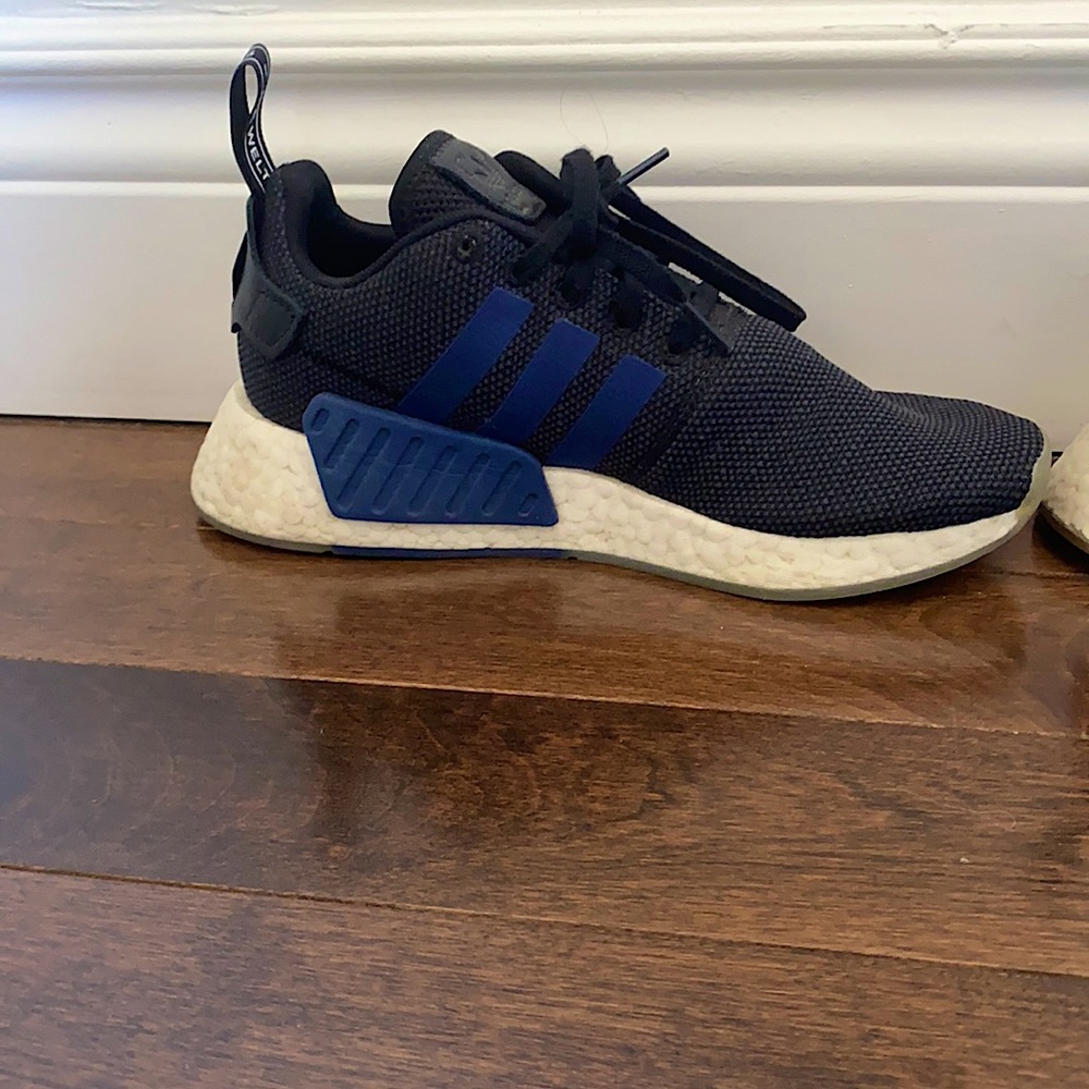 Adidas Boost - Size 7.
